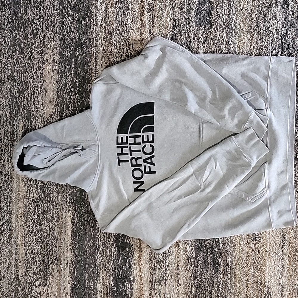 The north face sweater